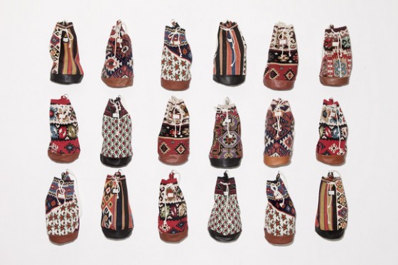 156d86h 560x373 A Kind Of Guise   Kilim Project