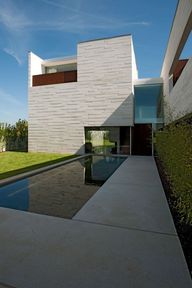 House in Aldoar / To