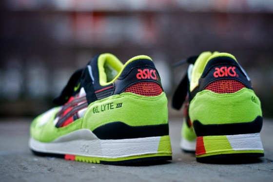 ASICS GLlll Neon Black Red 3 800x533 560x373 Asics x Fall/Winter 2011 Collection