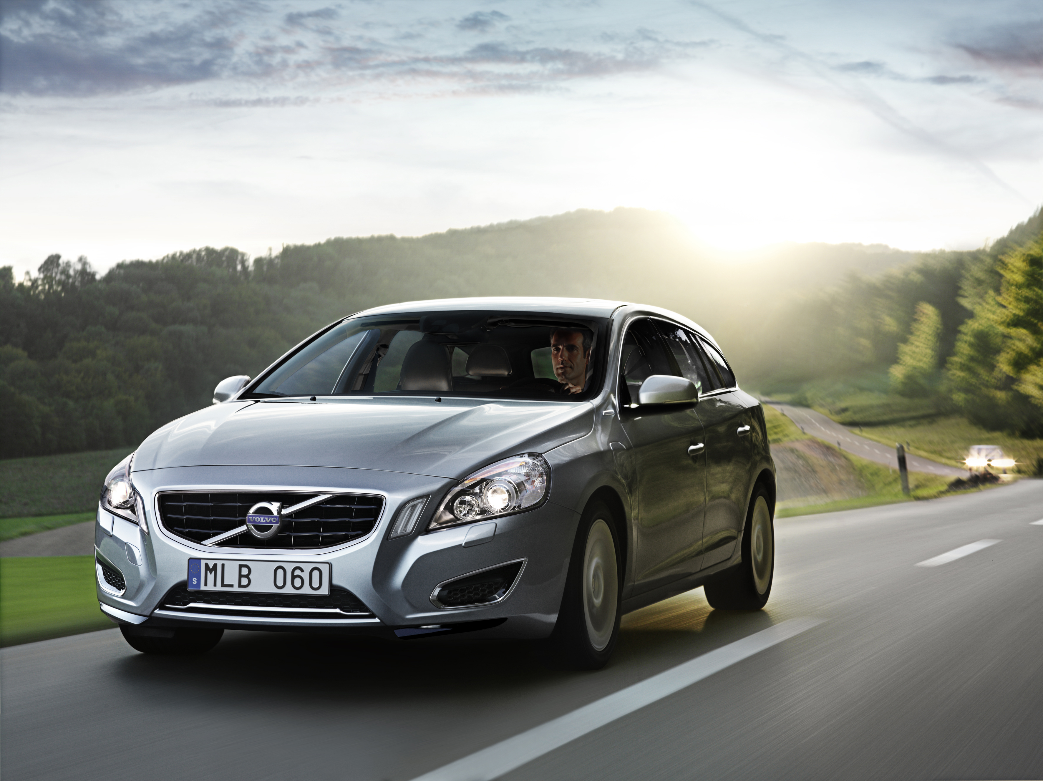 Volvo x V60 Hybrid Sustainable Luxury