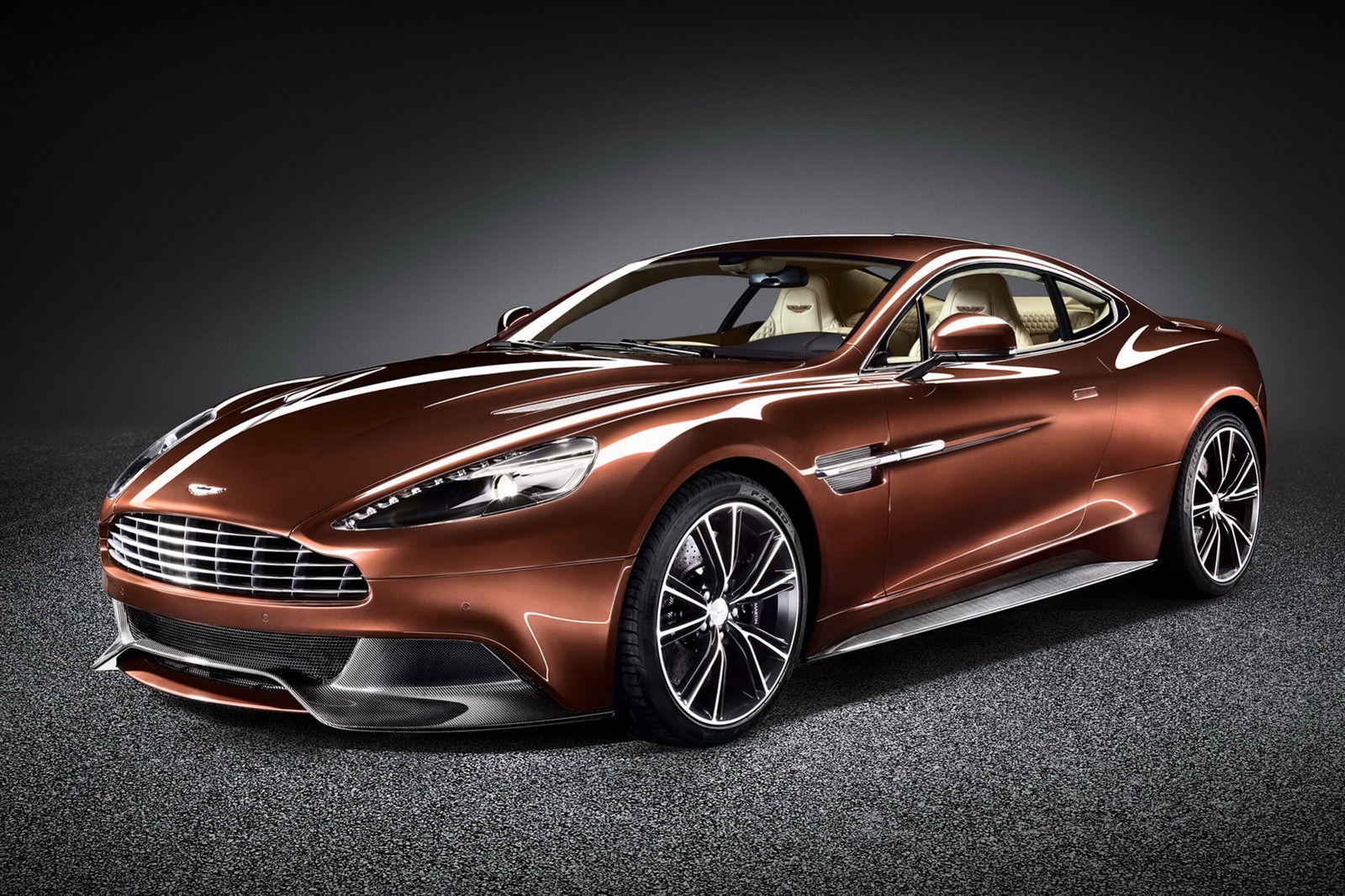 Aston Martin x Vanquish 2013